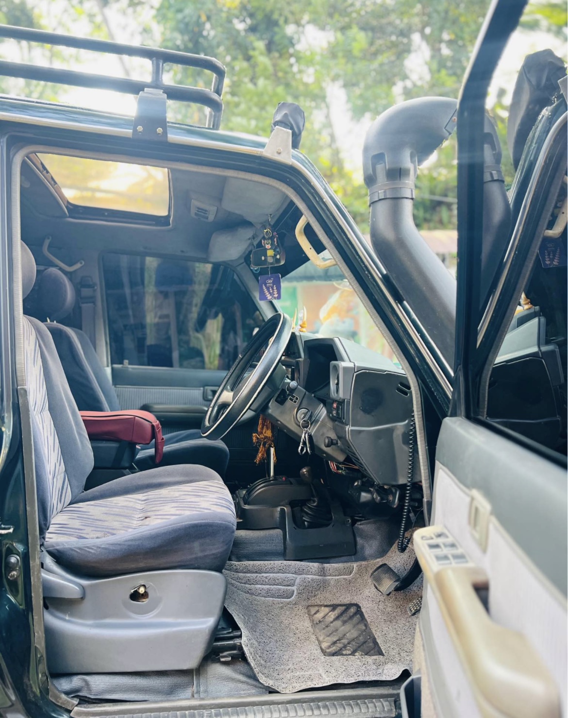 Toyota Land Cruiser Prado 2000 - பயன்படுத்தப்பட்டது SUV sale in Sri Lanka - patpat.lk