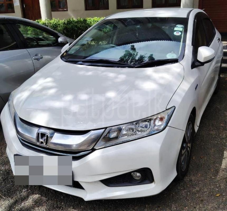 Honda Grace 2014 - பயன்படுத்தப்பட்டது கார் sale in Sri Lanka - patpat.lk