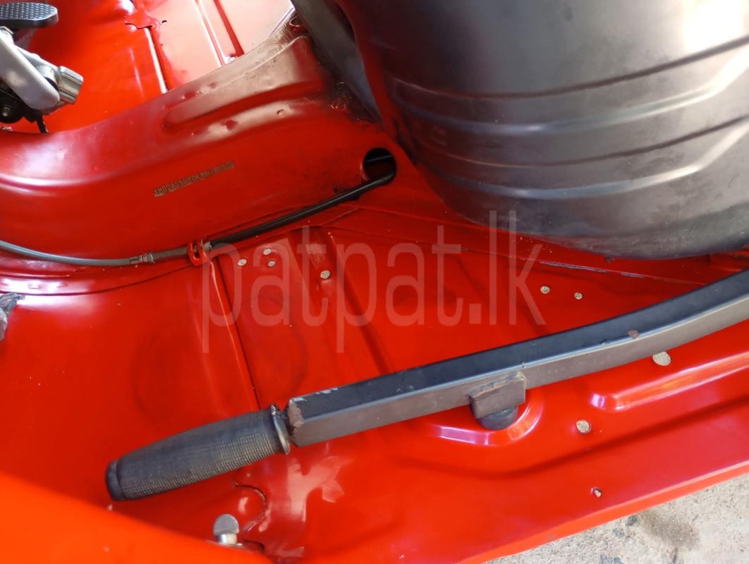 Bajaj Three Wheel 2019 - பயன்படுத்தப்பட்டது முச்சக்கர வண்டி sale in Sri Lanka - patpat.lk