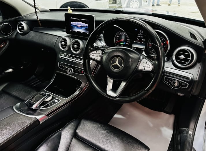 Mercedes Benz C180 2016 - Used Car sale in Sri Lanka - patpat.lk