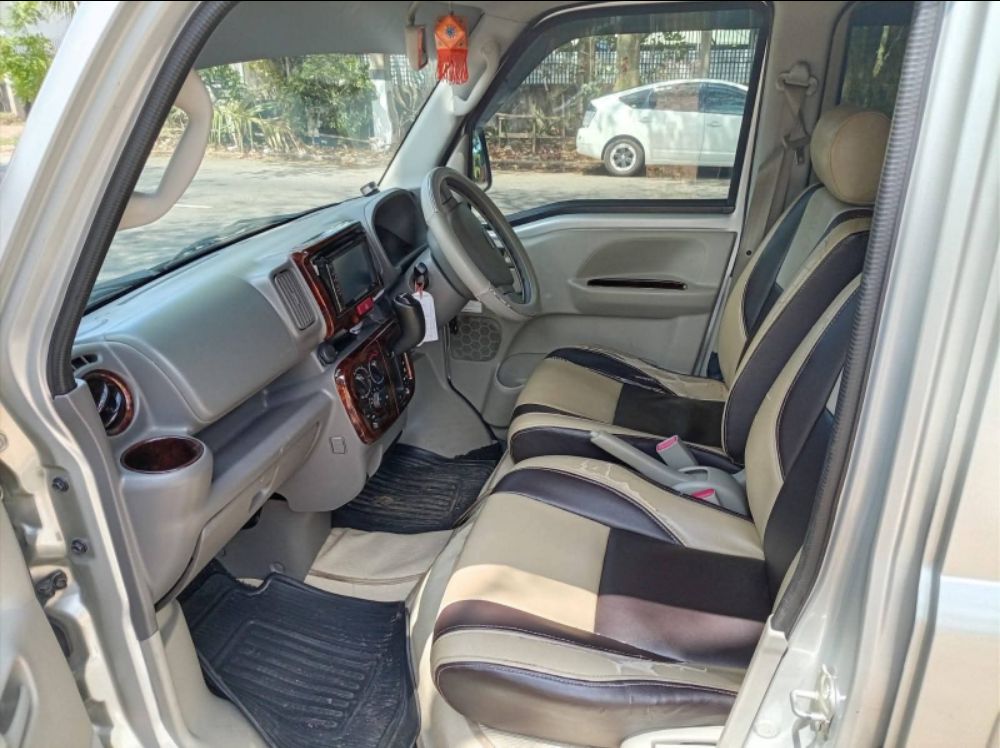 Nissan Cilper 2016 - භාවිතා කරන ලද වෑන් රථය sale in Sri Lanka - patpat.lk