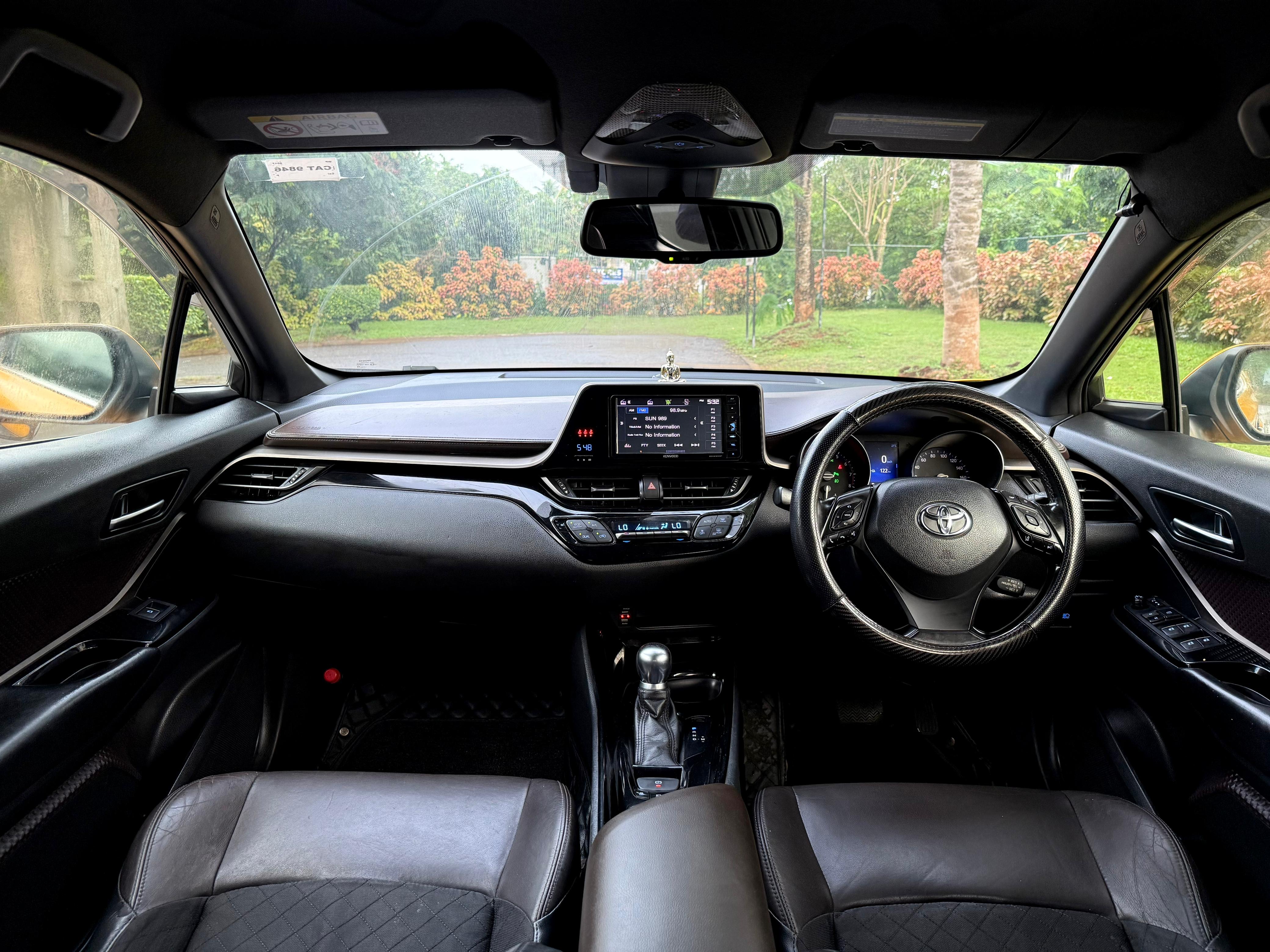 Toyota CHR 2017 - பயன்படுத்தப்பட்டது SUV sale in Sri Lanka - patpat.lk