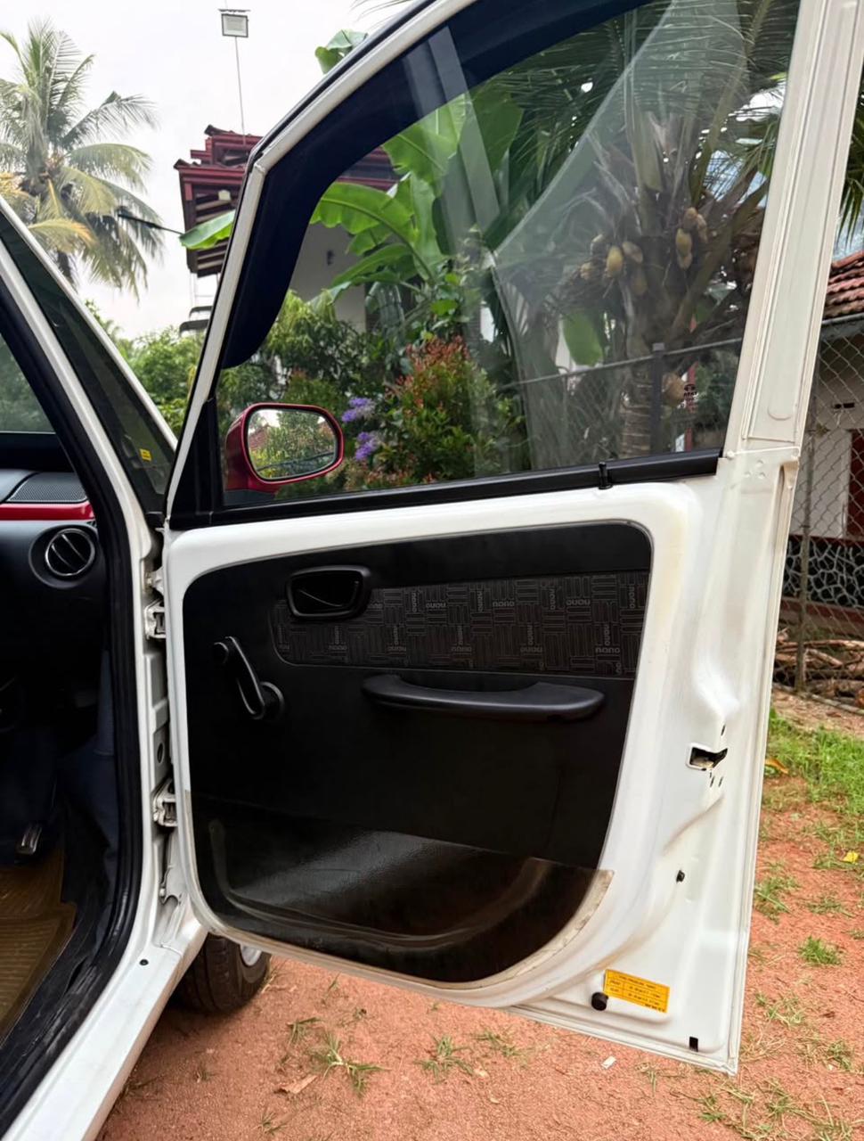 Tata Nano 2016 - பயன்படுத்தப்பட்டது கார் sale in Sri Lanka - patpat.lk
