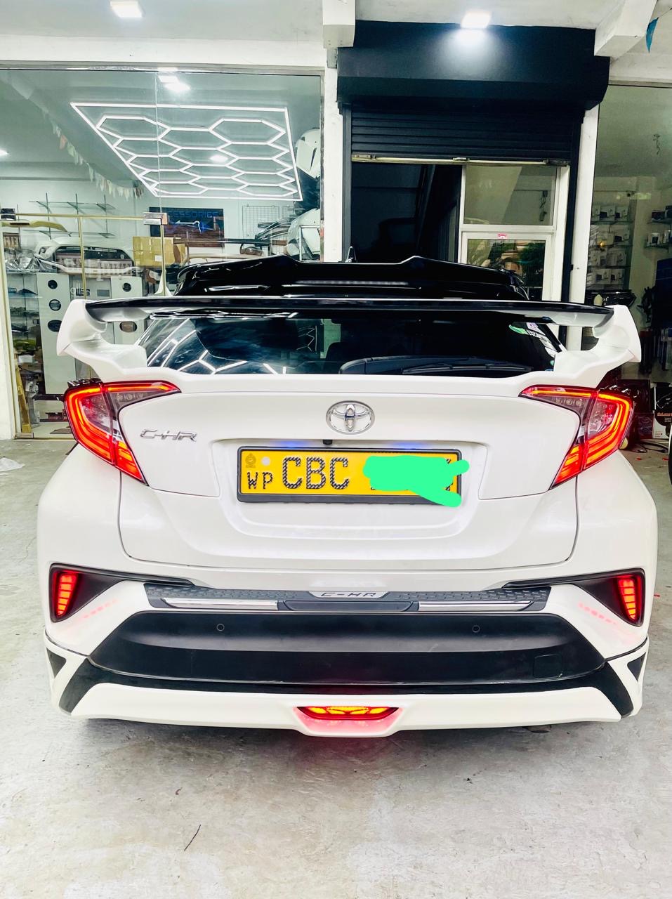Honda CH R 2018 - பயன்படுத்தப்பட்டது SUV sale in Sri Lanka - patpat.lk