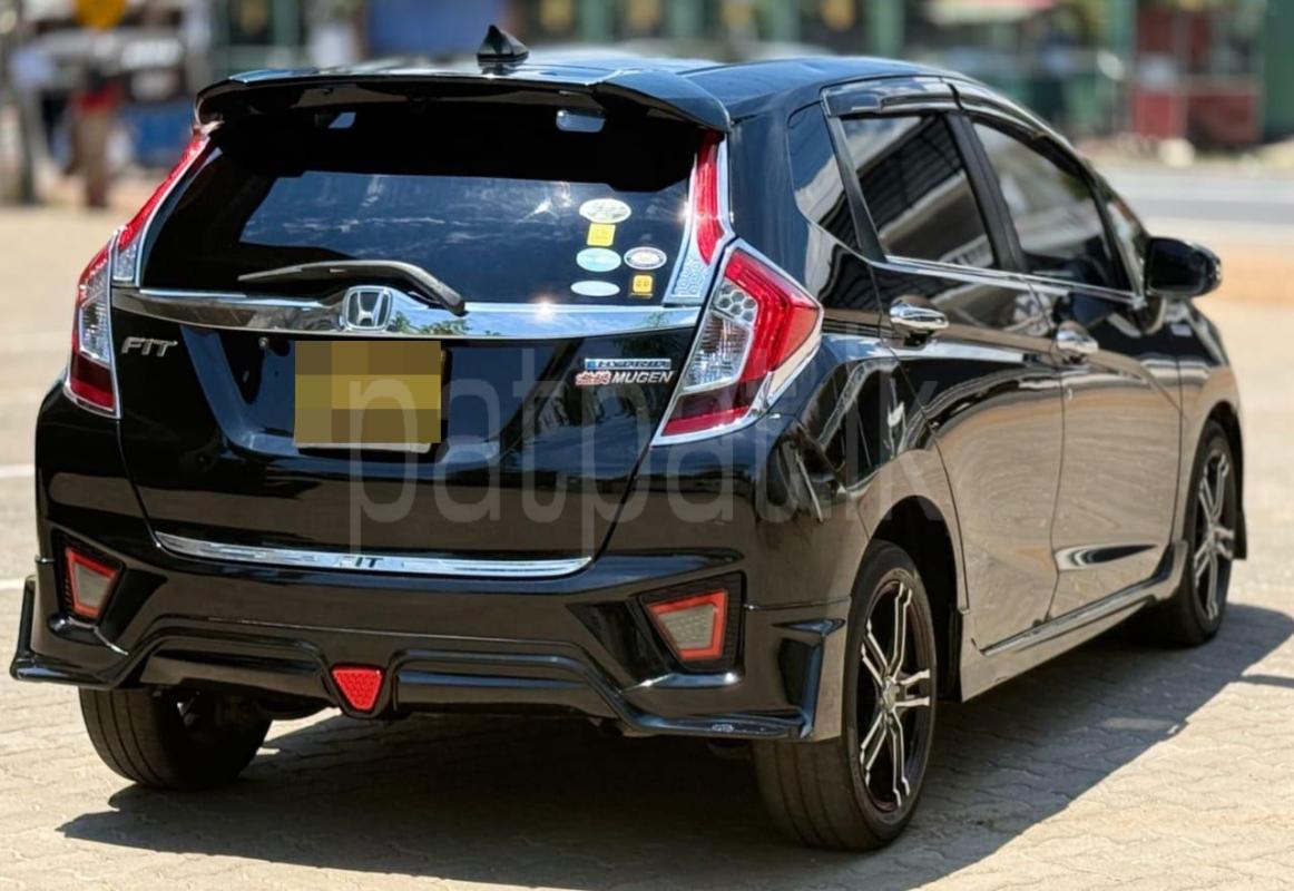 Honda Fit 2014 - பயன்படுத்தப்பட்டது கார் sale in Sri Lanka - patpat.lk