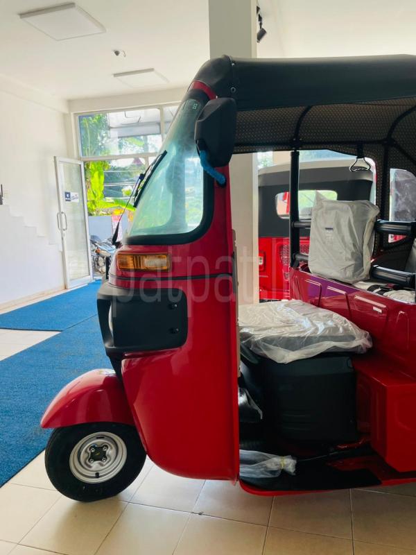 Bajaj Three Wheel 2026 - சான்றளிக்கப்பட்டது முச்சக்கர வண்டி sale in Sri Lanka - patpat.lk