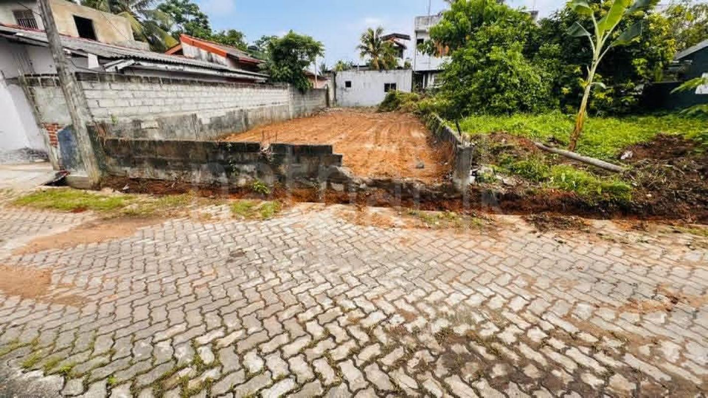 Residential Land for Sale in Boralesgamuwa