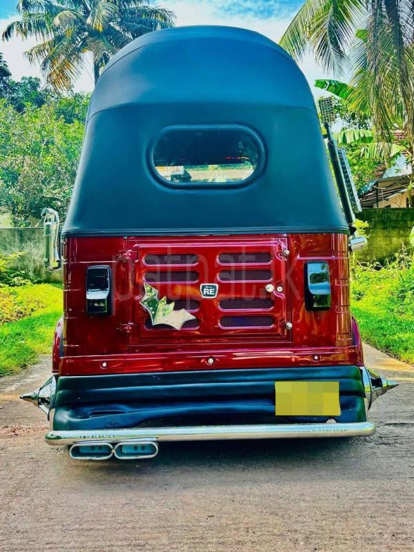 Bajaj 4 stroke 2019 - பயன்படுத்தப்பட்டது முச்சக்கர வண்டி sale in Sri Lanka - patpat.lk