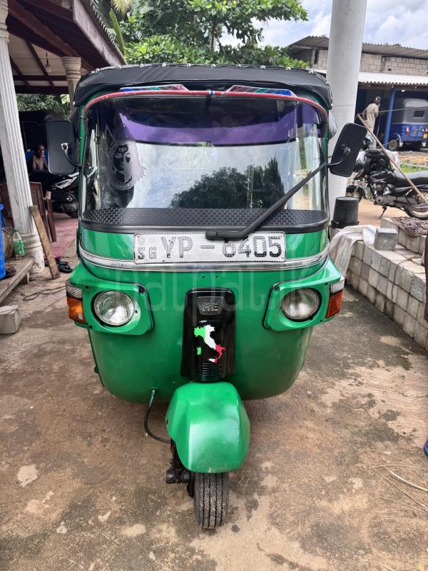 Bajaj Three Wheel 2011 - பயன்படுத்தப்பட்டது முச்சக்கர வண்டி sale in Sri Lanka - patpat.lk