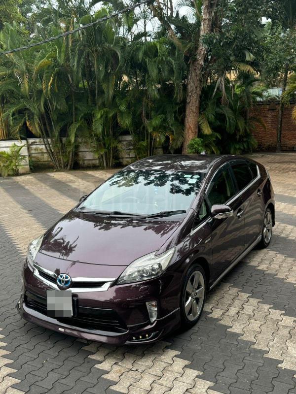 Toyota Prius 2013 - Used Car sale in Sri Lanka - patpat.lk