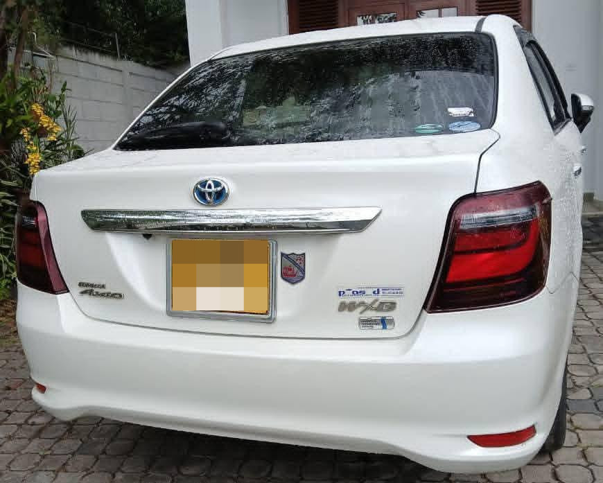 Toyota Axio 2017 - Used Car sale in Sri Lanka - patpat.lk