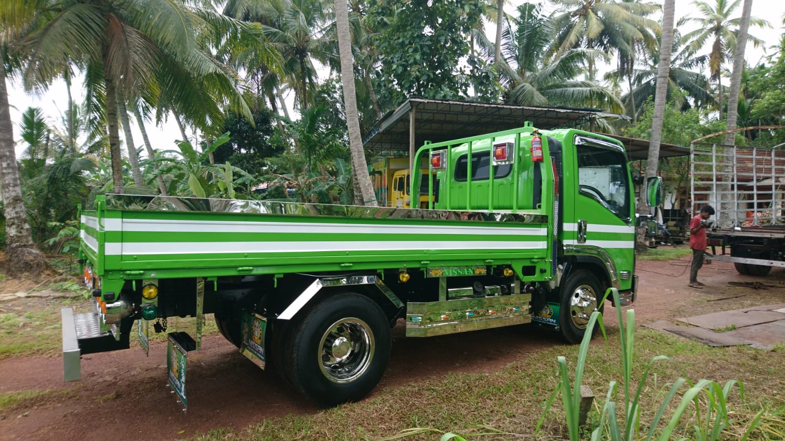 Isuzu ELF 2007 - Used Truck sale in Sri Lanka - patpat.lk