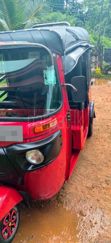 Bajaj Three Wheel 2020 - பயன்படுத்தப்பட்டது முச்சக்கர வண்டி sale in Sri Lanka - patpat.lk