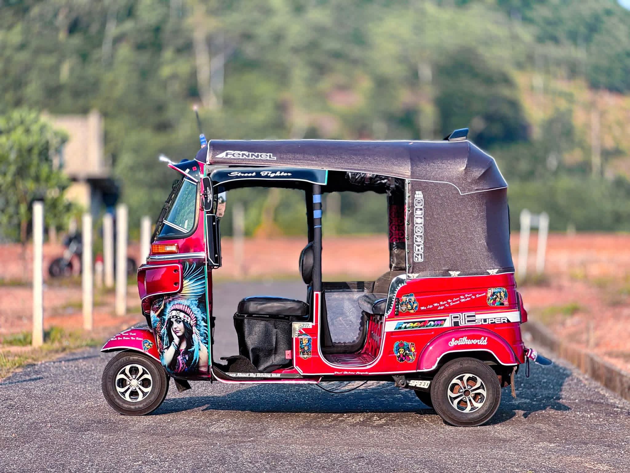 Bajaj Three Wheel 2015 - Used Three wheeler sale in Sri Lanka - patpat.lk
