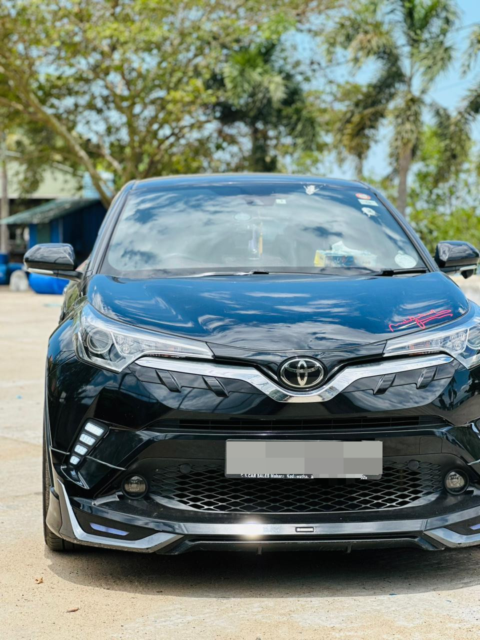 Toyota CHR 2017 - Used SUV sale in Sri Lanka - patpat.lk