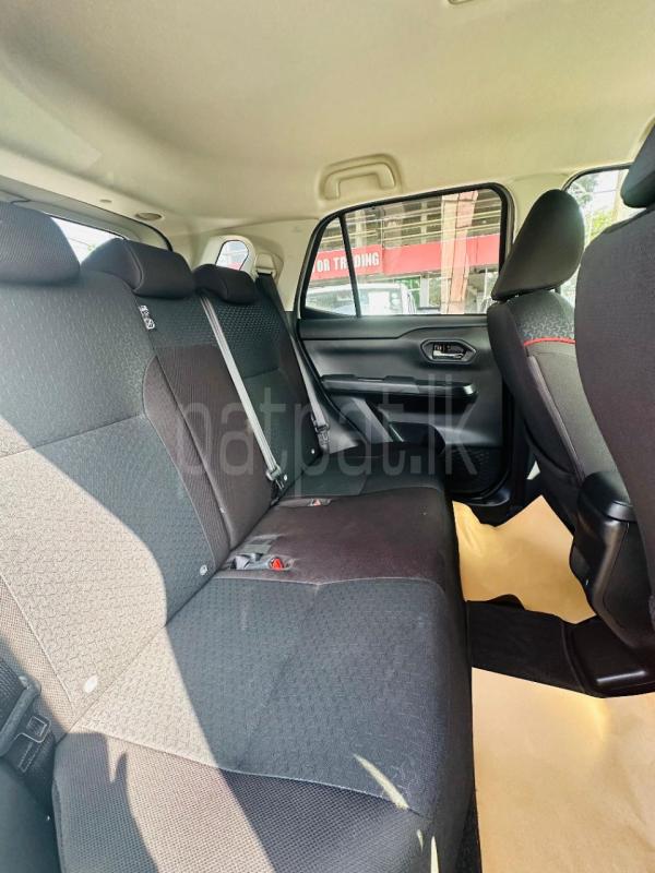 Advertisement image 6