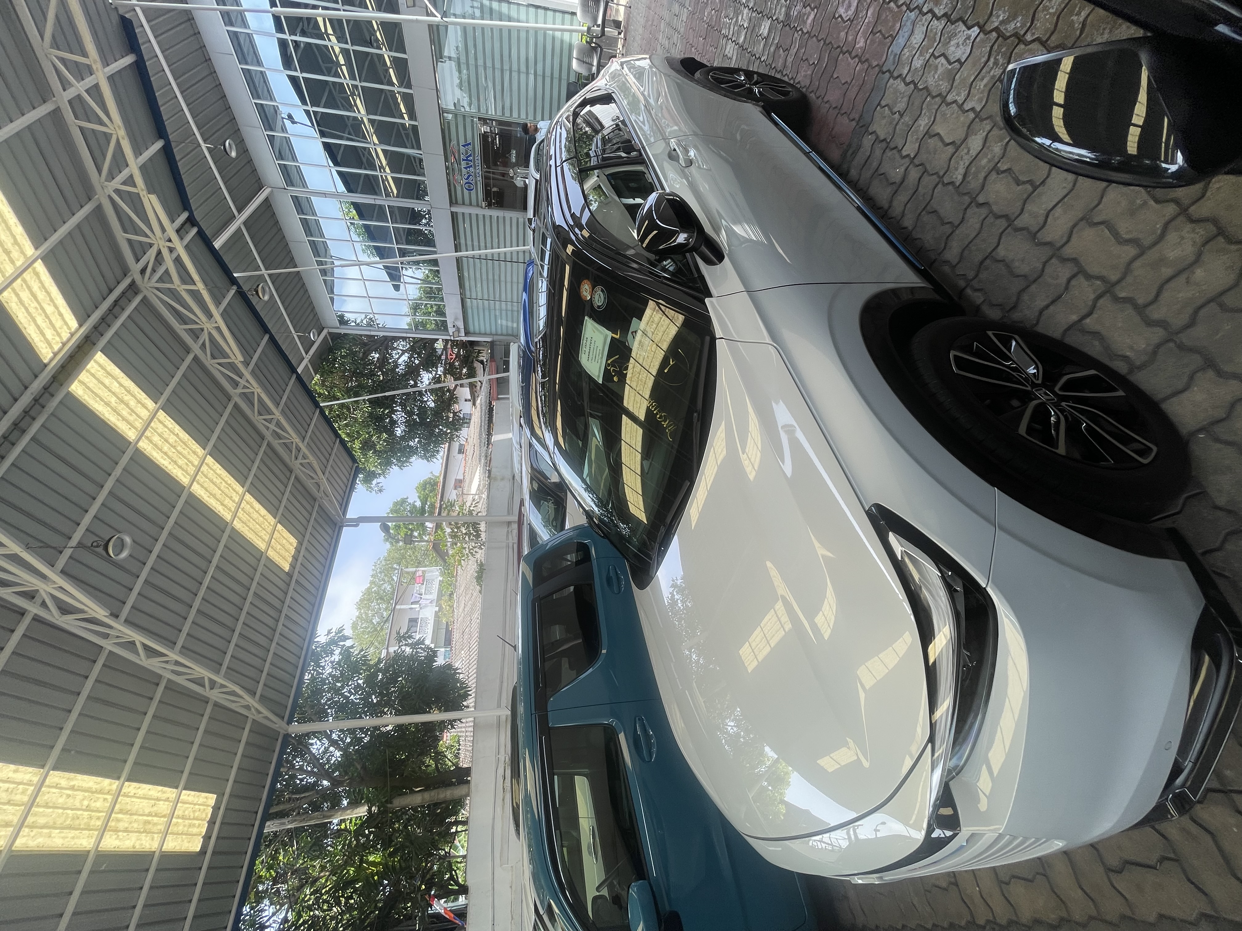 Honda Vezel 2024 - Reconditioned SUV sale in Sri Lanka - patpat.lk