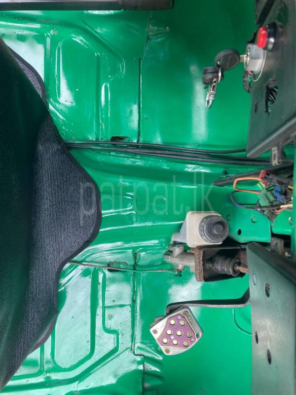 Bajaj 4 stroke 2010 - பயன்படுத்தப்பட்டது முச்சக்கர வண்டி sale in Sri Lanka - patpat.lk
