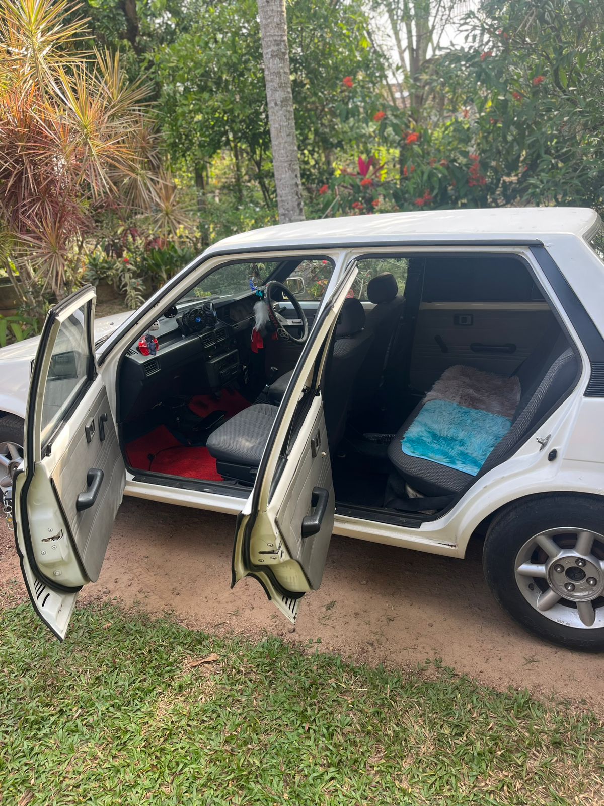Toyota Corolla 1985 - Used Car sale in Sri Lanka - patpat.lk