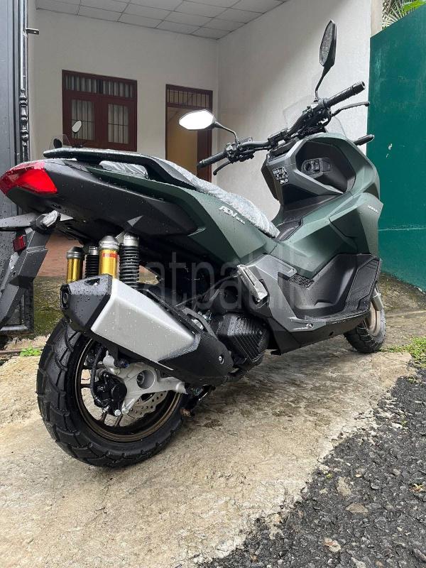 Advertisement image 1