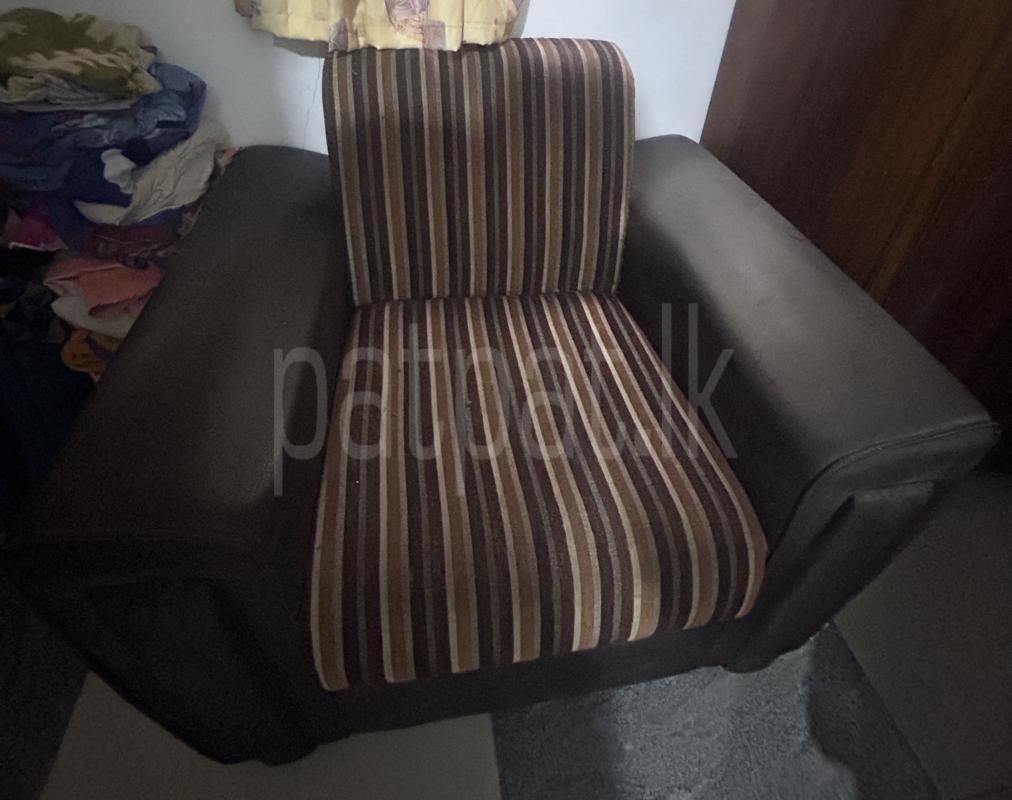 Singer Milan Sofa ads-image-1