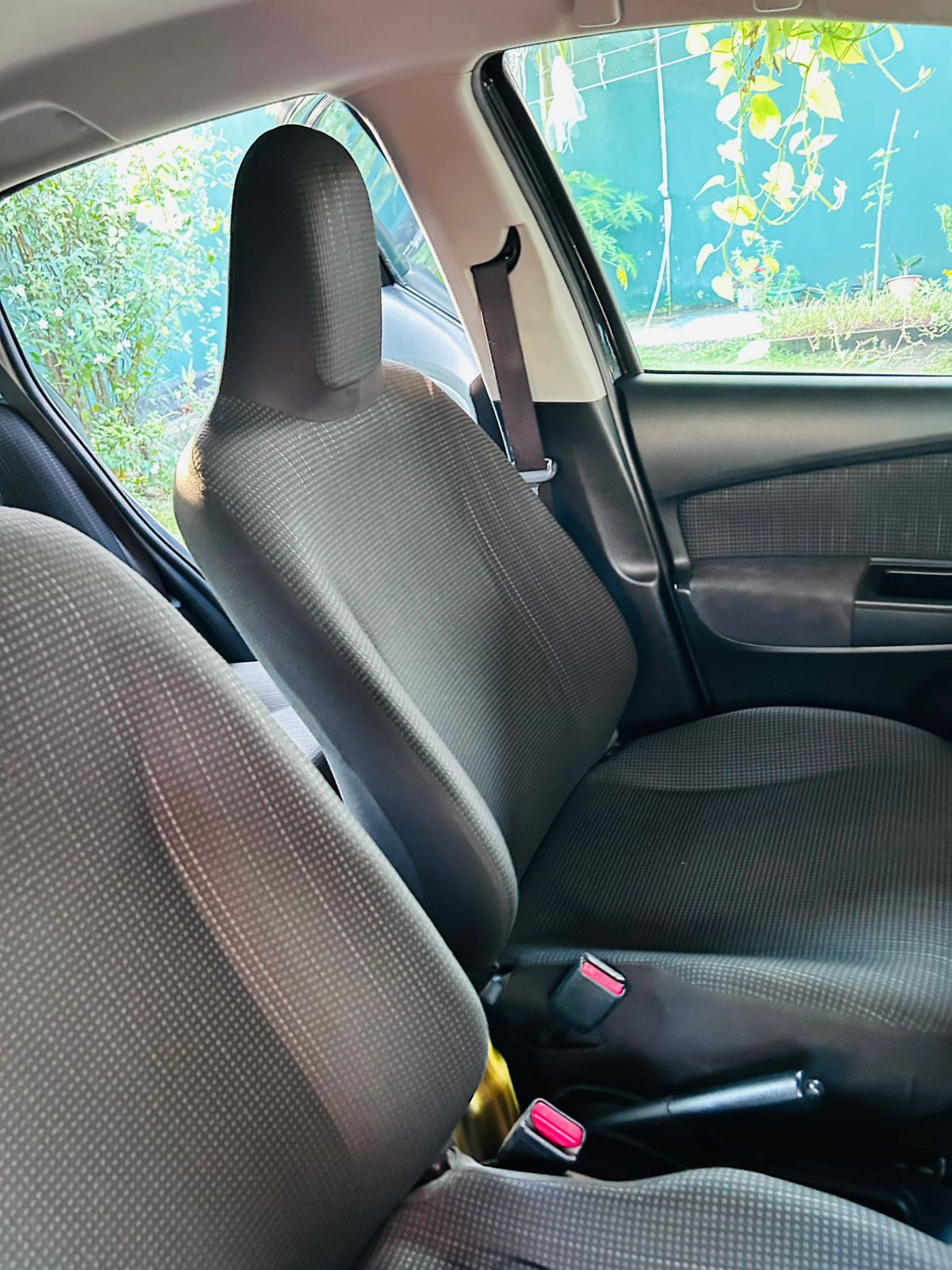 Toyota Vitz 2017 - Used Car sale in Sri Lanka - patpat.lk