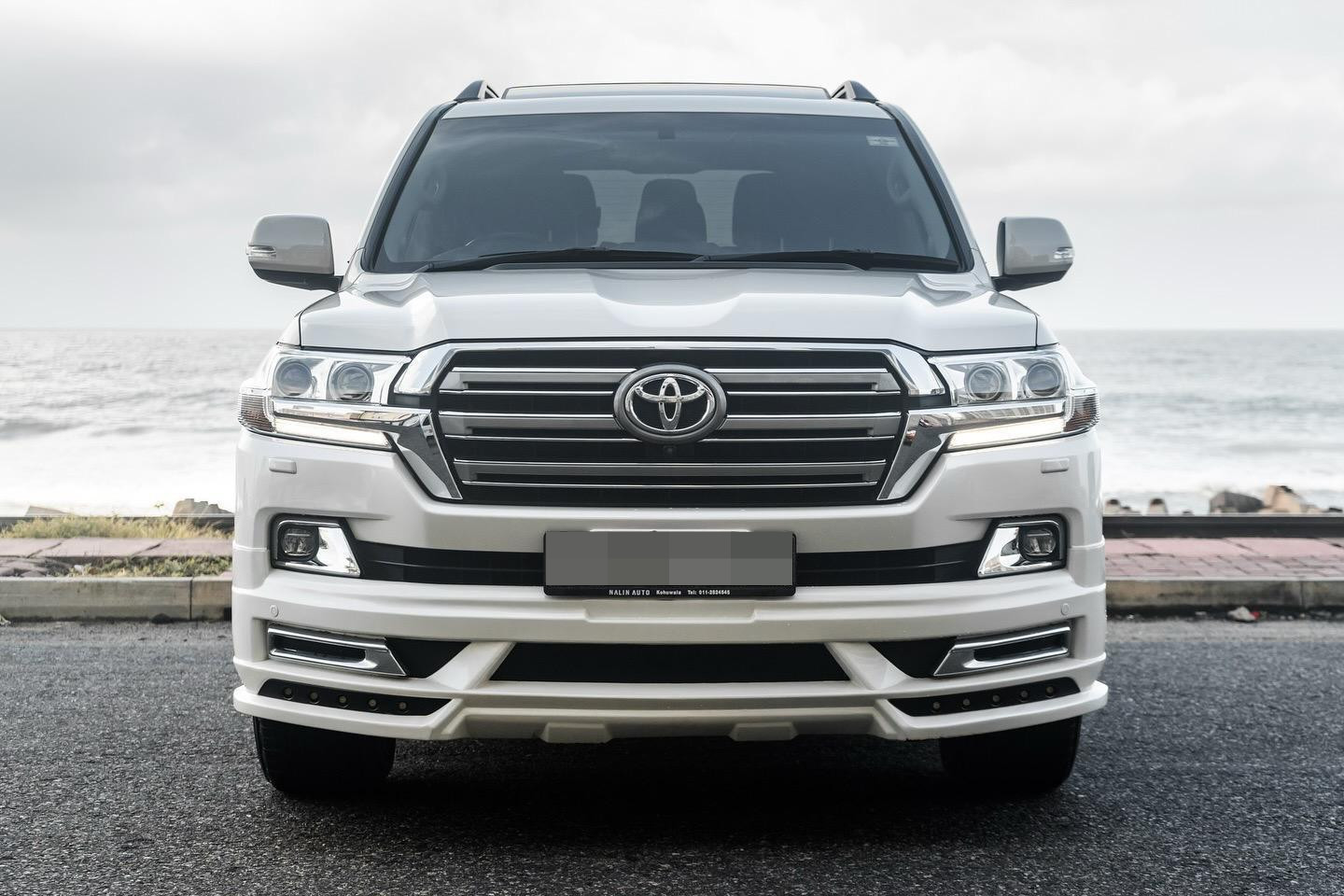Toyota Land Cruiser 2017 - Used SUV sale in Sri Lanka - patpat.lk