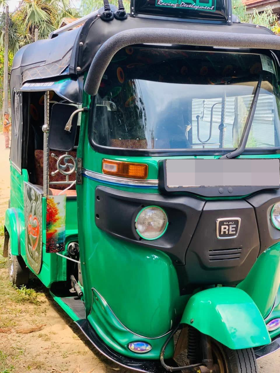 Bajaj Three Wheel 2016 - Used Three wheeler sale in Sri Lanka - patpat.lk