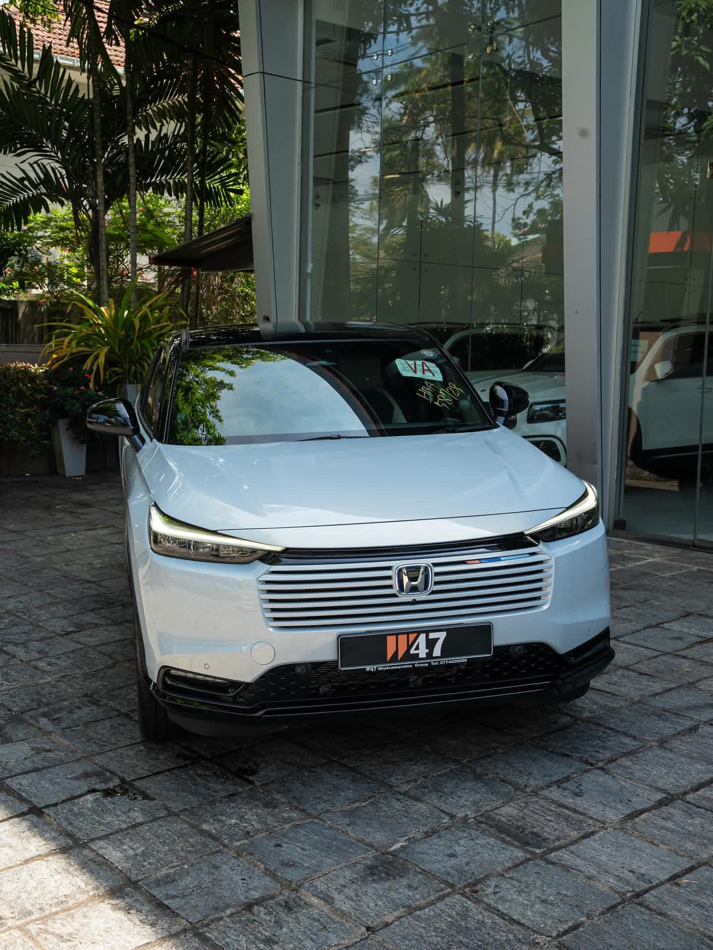 Honda Vezel 2025 - අලුත් SUV රථය sale in Sri Lanka - patpat.lk