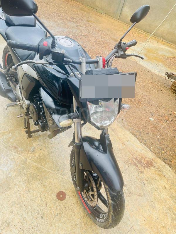 Yamaha FZ 2018 - பயன்படுத்தப்பட்டது பைக் sale in Sri Lanka - patpat.lk