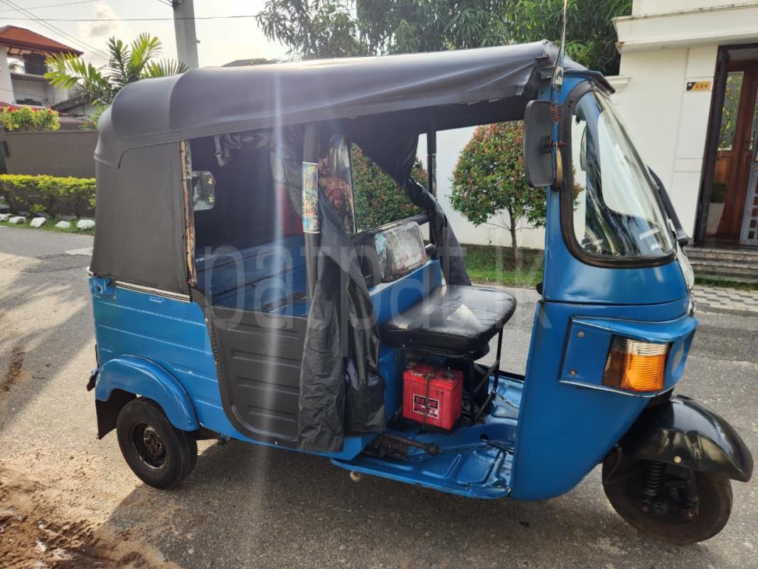 Bajaj Three Wheel 2010 - பயன்படுத்தப்பட்டது முச்சக்கர வண்டி sale in Sri Lanka - patpat.lk