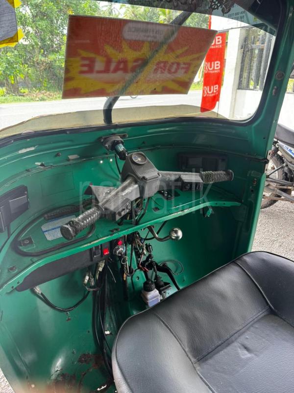 Bajaj 2 stroke 2009 - பயன்படுத்தப்பட்டது முச்சக்கர வண்டி sale in Sri Lanka - patpat.lk