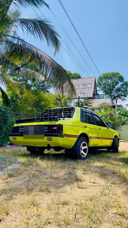 Mitsubishi 4DR5 1983 - பயன்படுத்தப்பட்டது கார் sale in Sri Lanka - patpat.lk