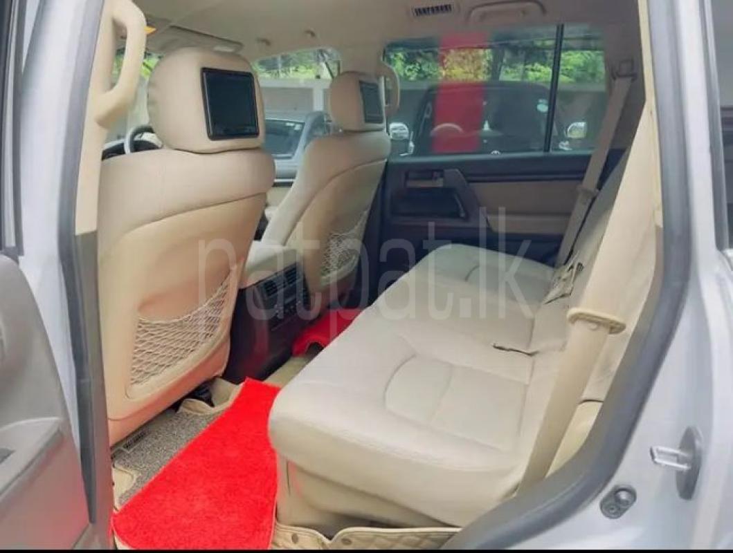 Advertisement image 5