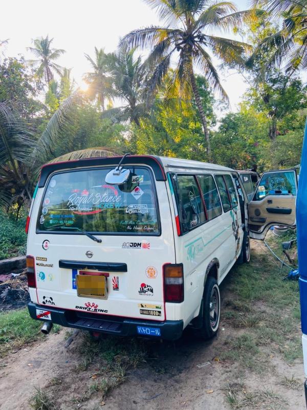 Nissan Caravan 1992 - பயன்படுத்தப்பட்டது வேன் sale in Sri Lanka - patpat.lk