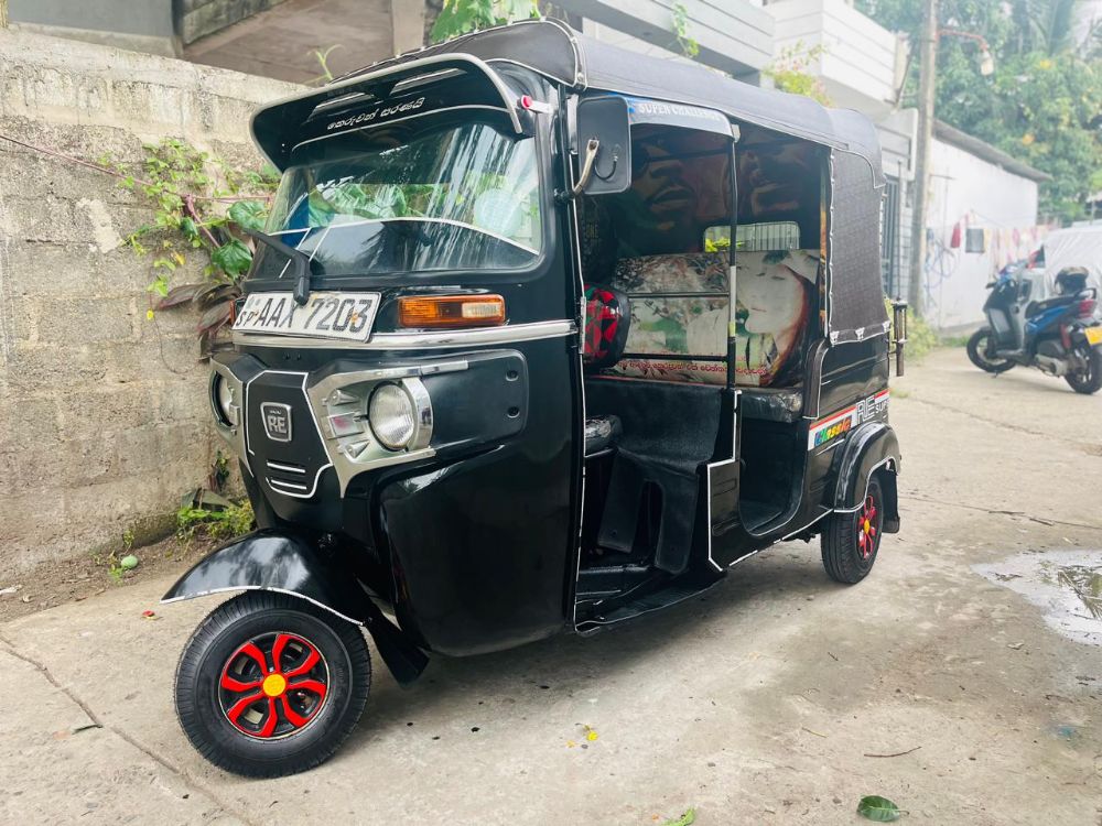 Bajaj Three Wheel 2019 - Used Three wheeler sale in Sri Lanka - patpat.lk