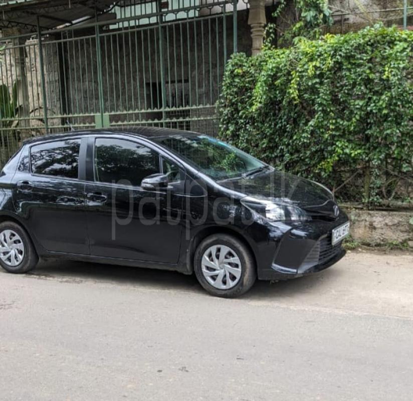 Toyota Vitz 2016 - பயன்படுத்தப்பட்டது கார் sale in Sri Lanka - patpat.lk