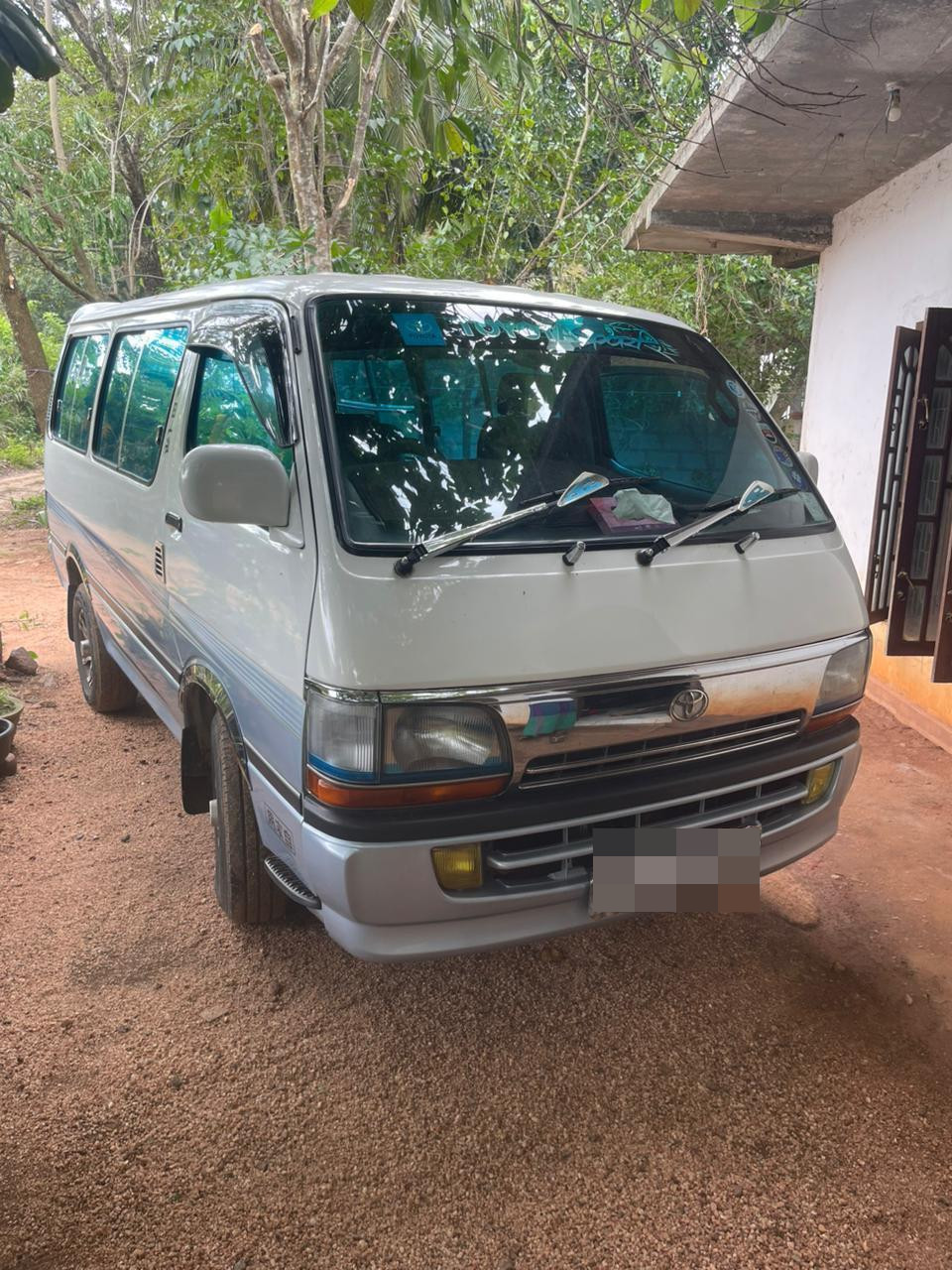 Toyota Hiace 1993 ads-image-1