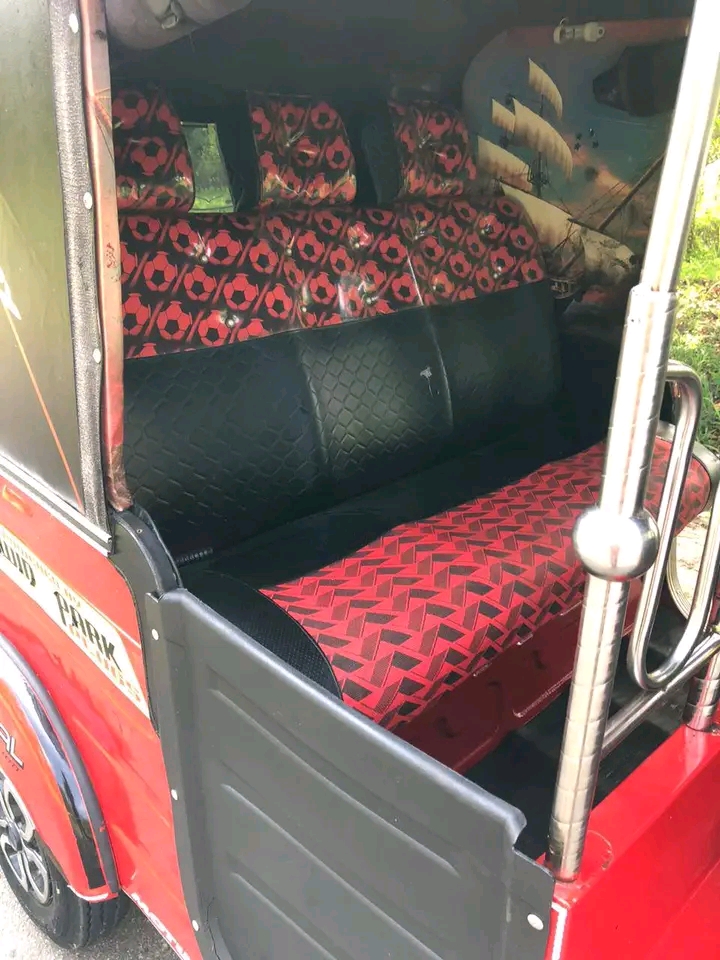 Bajaj Three Wheel 2015 - භාවිතා කරන ලද ත්‍රිරෝද රථය sale in Sri Lanka - patpat.lk