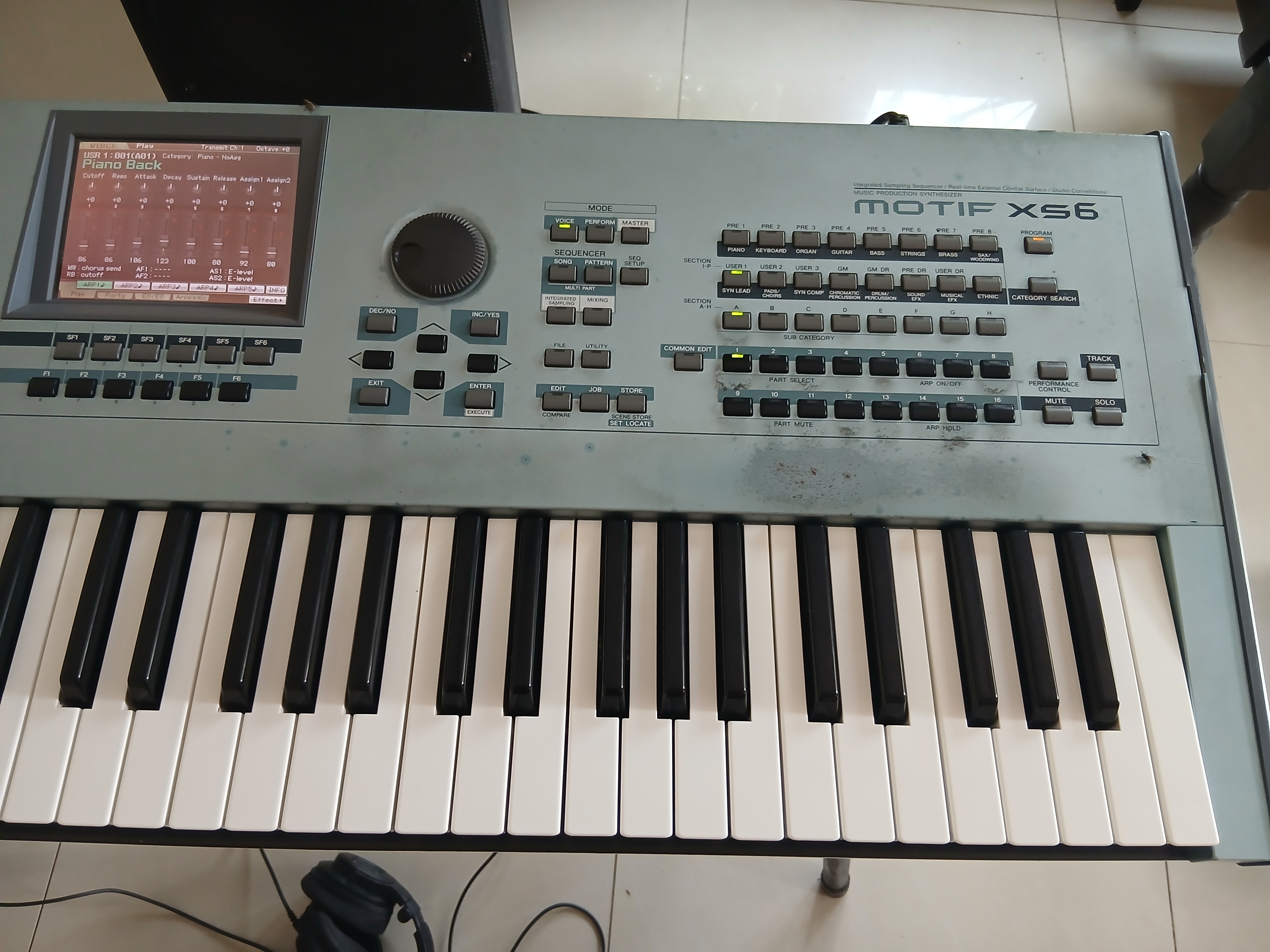 Yamaha Motif XS6