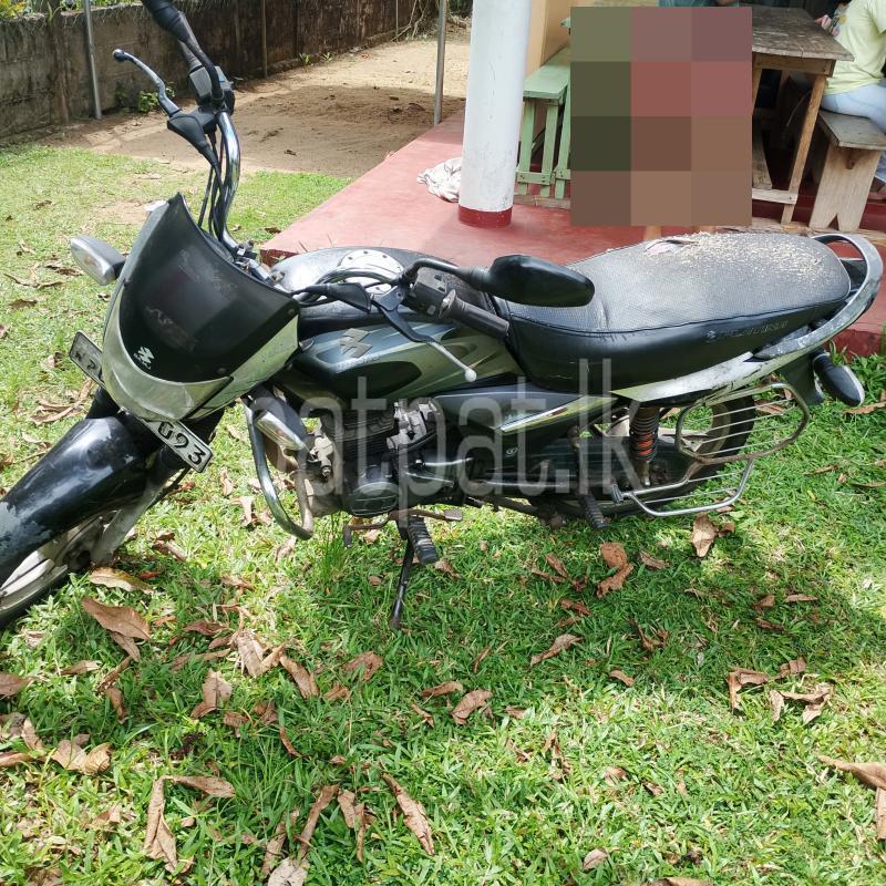 Bajaj Platina 2015 - பயன்படுத்தப்பட்டது பைக் sale in Sri Lanka - patpat.lk