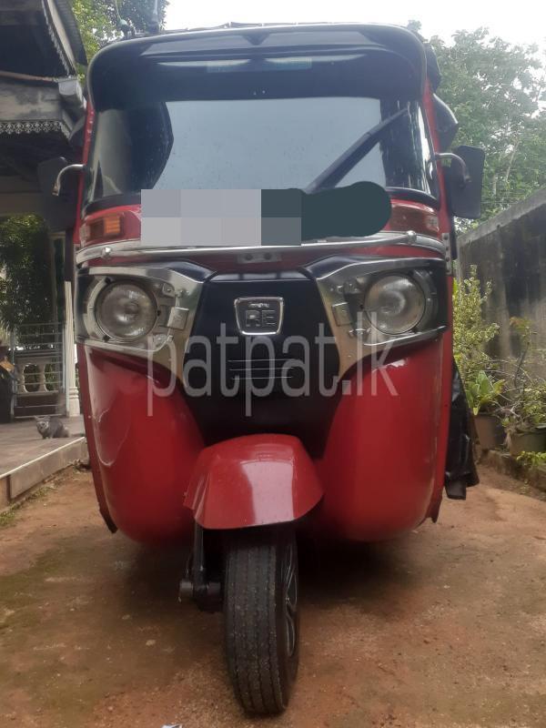 Bajaj Three Wheel 2015 - பயன்படுத்தப்பட்டது முச்சக்கர வண்டி sale in Sri Lanka - patpat.lk