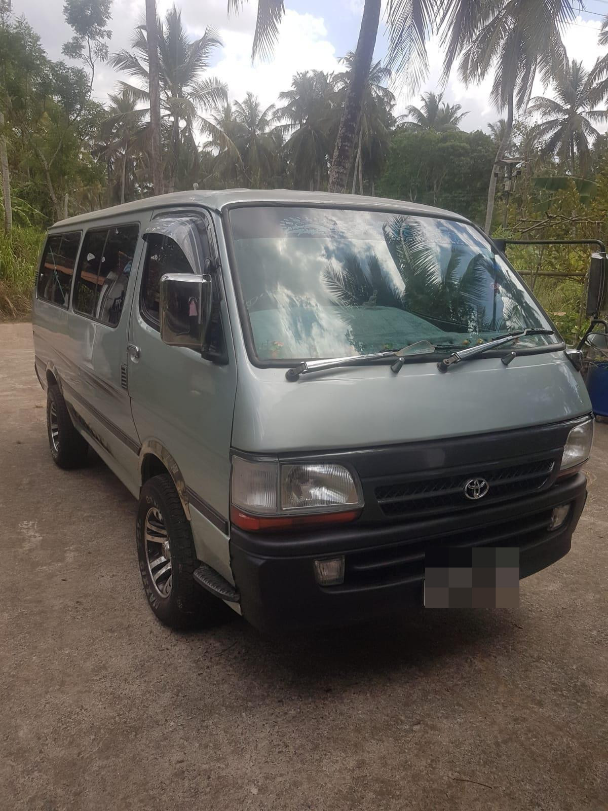 Toyota Hiace 1998 - பயன்படுத்தப்பட்டது வேன் sale in Sri Lanka - patpat.lk