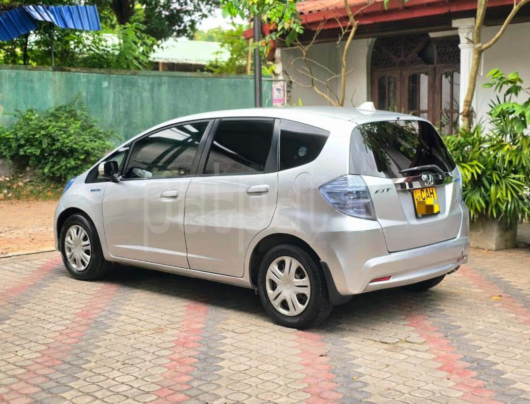 Advertisement image 1