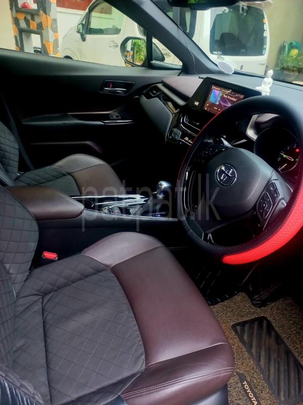 Toyota CHR 2018 - Used SUV sale in Sri Lanka - patpat.lk