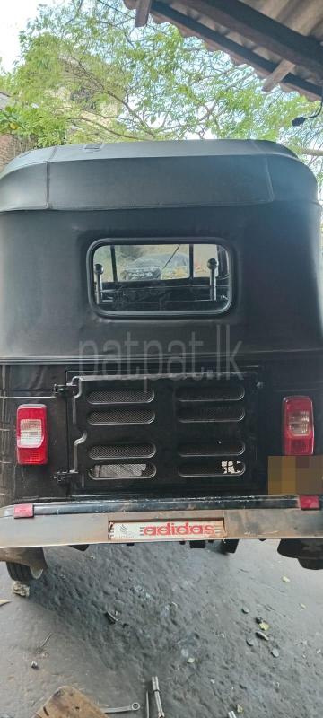 Bajaj 4 stroke 2009 - Used Three wheeler sale in Sri Lanka - patpat.lk