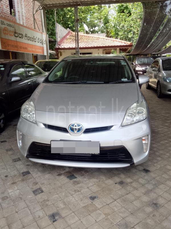 Toyota Prius 2013 - மறுசீரமைக்கப்பட்டது கார் sale in Sri Lanka - patpat.lk