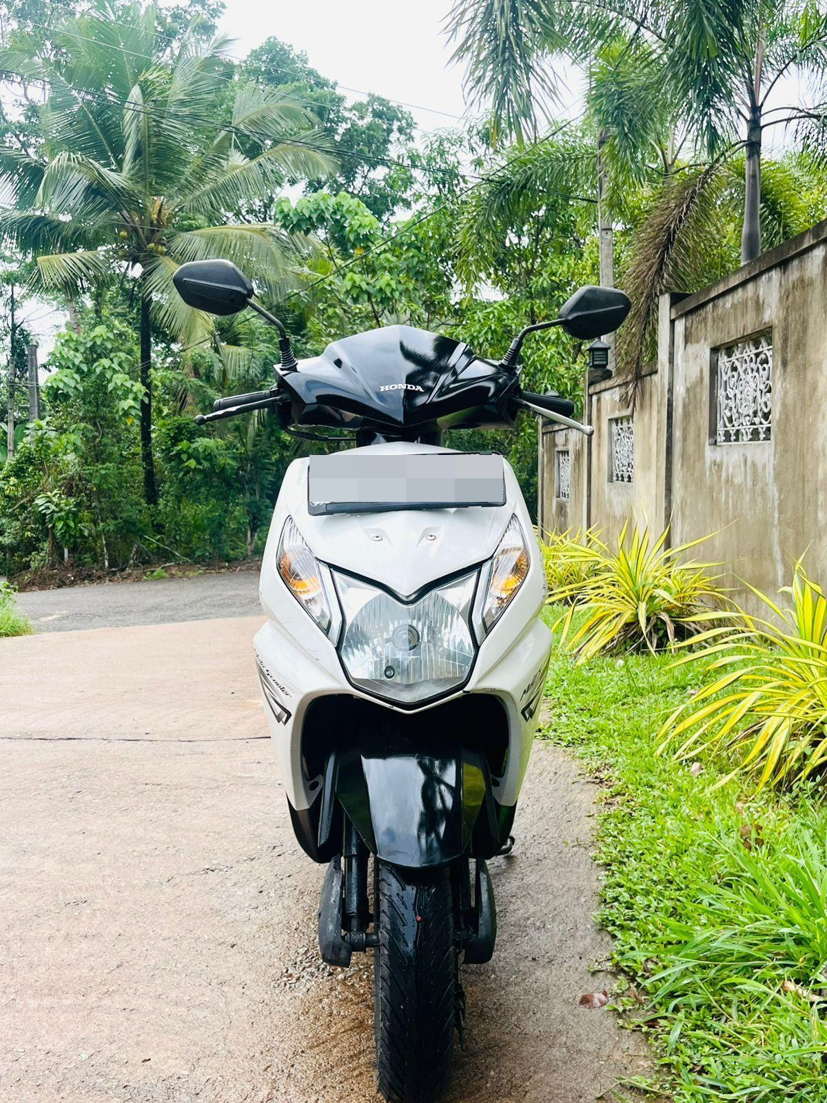 Honda Dio 2017 - பயன்படுத்தப்பட்டது பைக் sale in Sri Lanka - patpat.lk