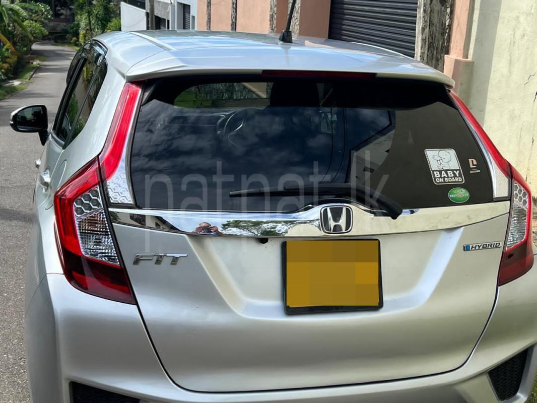 Advertisement image 9