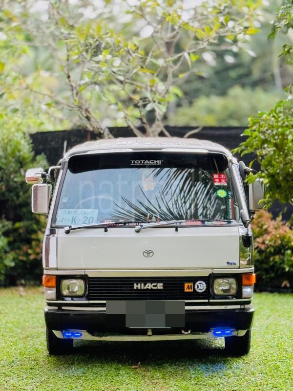 Toyota Hiace 1988 - பயன்படுத்தப்பட்டது வேன் sale in Sri Lanka - patpat.lk